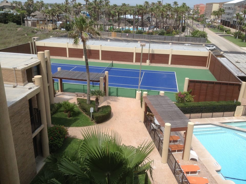 Complex has 2 tennis courts