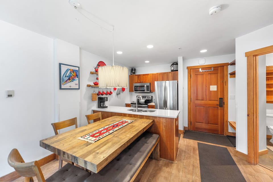 Condo (1 Bedroom) | Property amenity