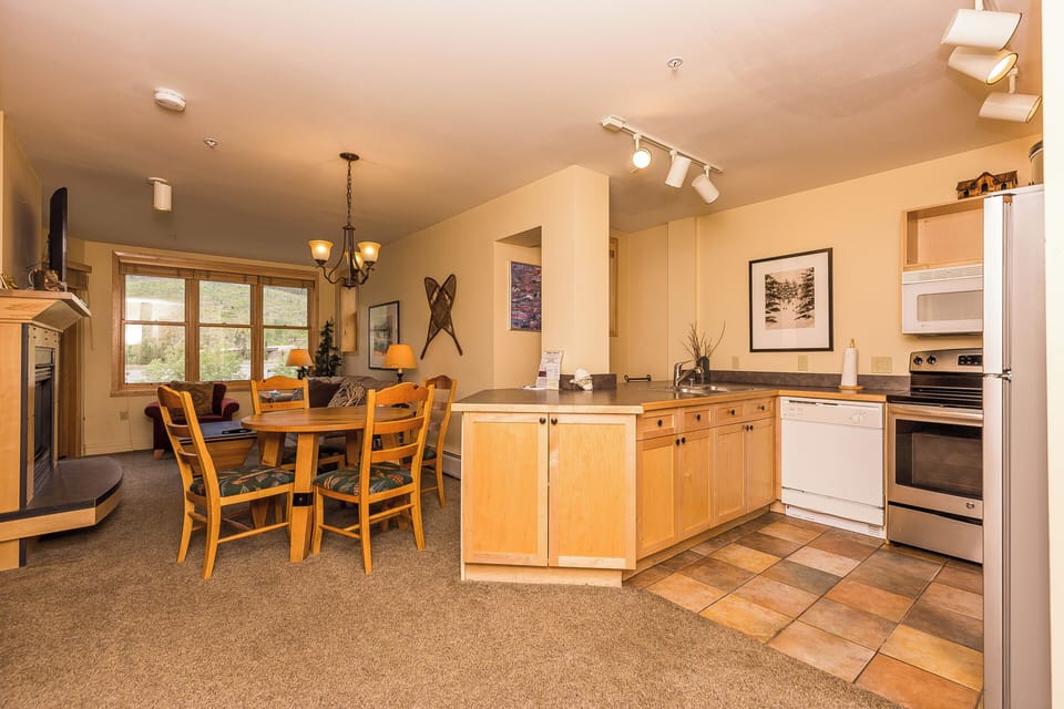 Condo (1 Bedroom) | Property amenity