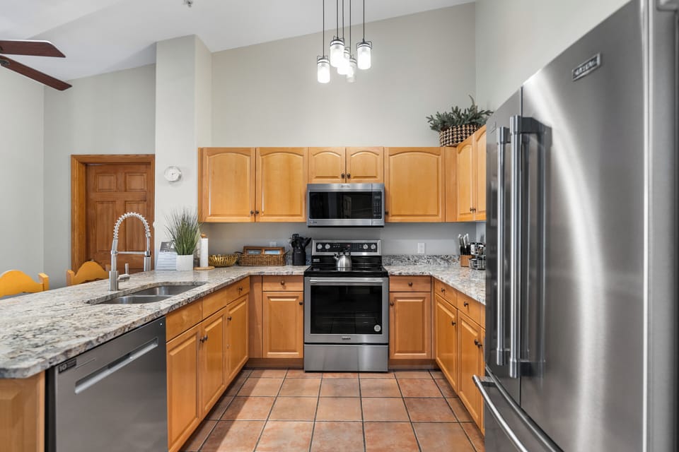 Condo (2 Bedrooms) | Property amenity