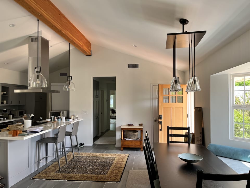 Open floor plan with lots of space 
