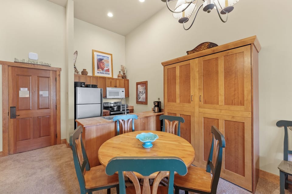 Condo (1 Bedroom) | Property amenity