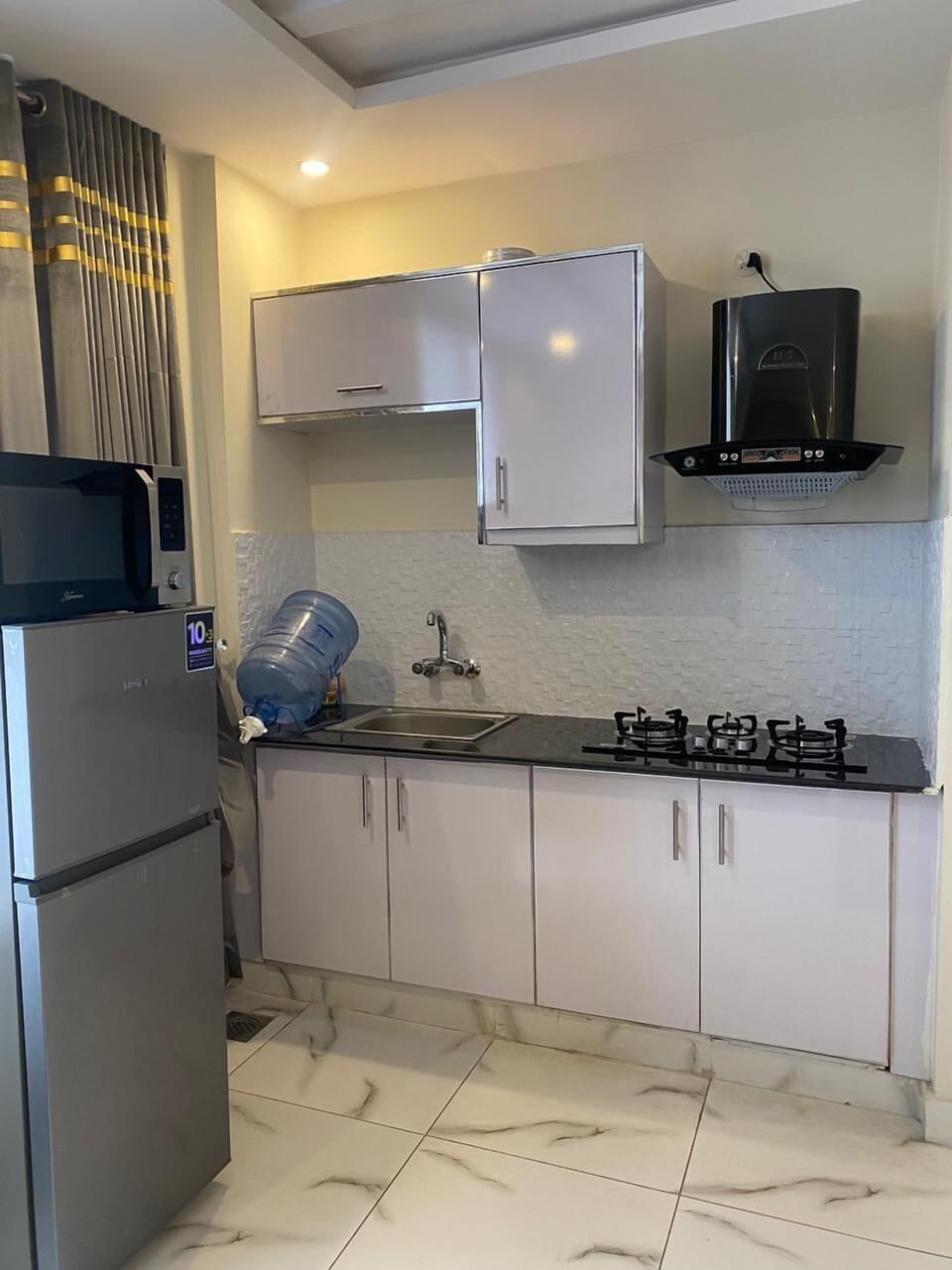 Executive Studio Suite | Private kitchen