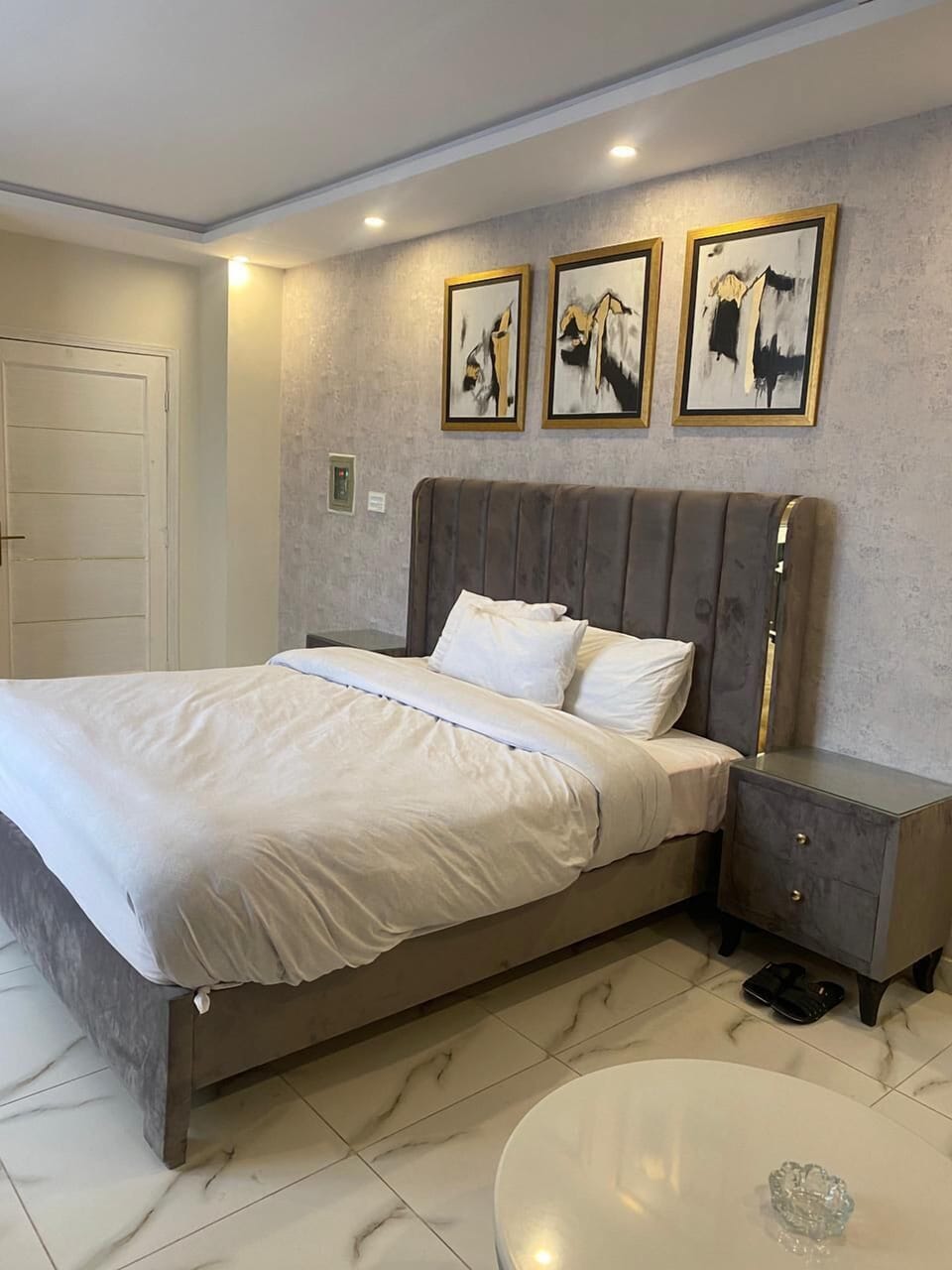 Executive Studio Suite | In-room safe, blackout drapes, soundproofing, free WiFi