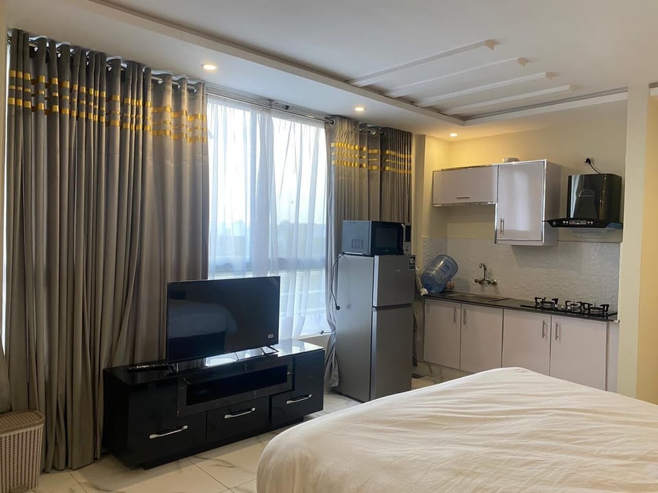 Executive Studio Suite | Private kitchen