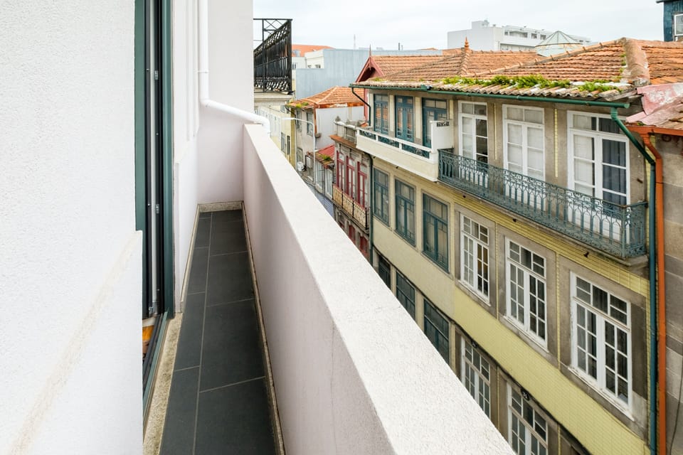 Balcony (Smoking Area)
