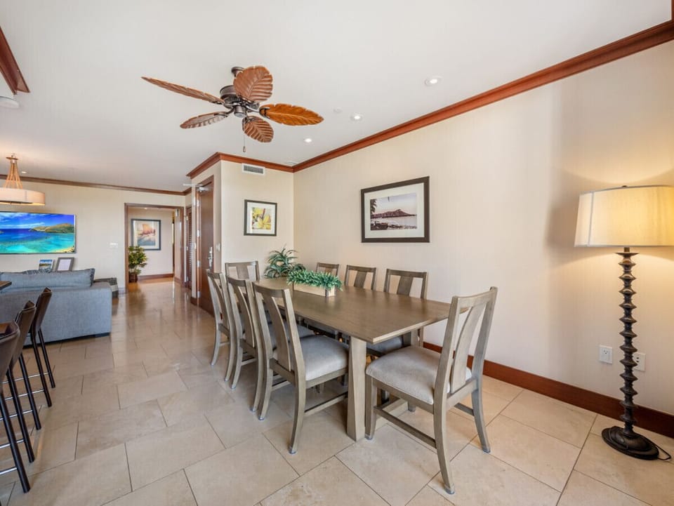 Dining area with seating for 8