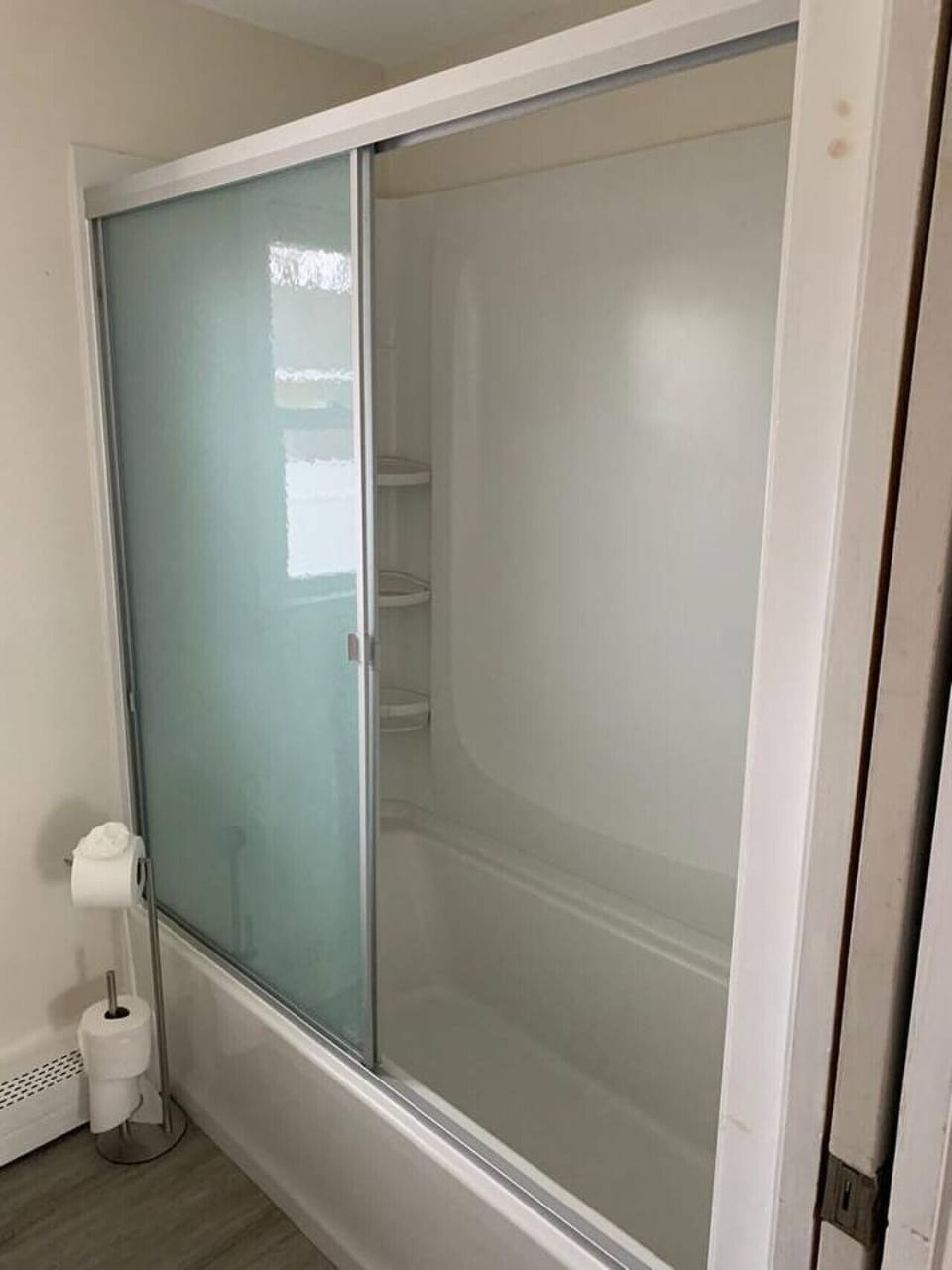 Bathtub and Shower Combo