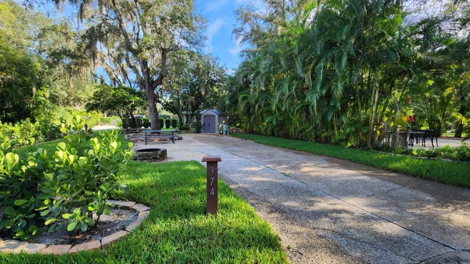Luxury RV Site at River Ranch!  Large Corner Lot, Walk to Pool and Laundry! 374 (2500)