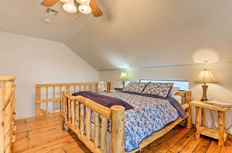 Bedroom 1 | Queen Bed | Sunroom | En-Suite Bathroom