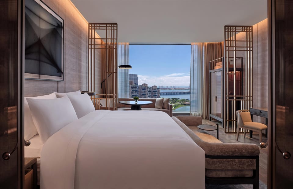 Premium bedding, minibar, in-room safe, desk