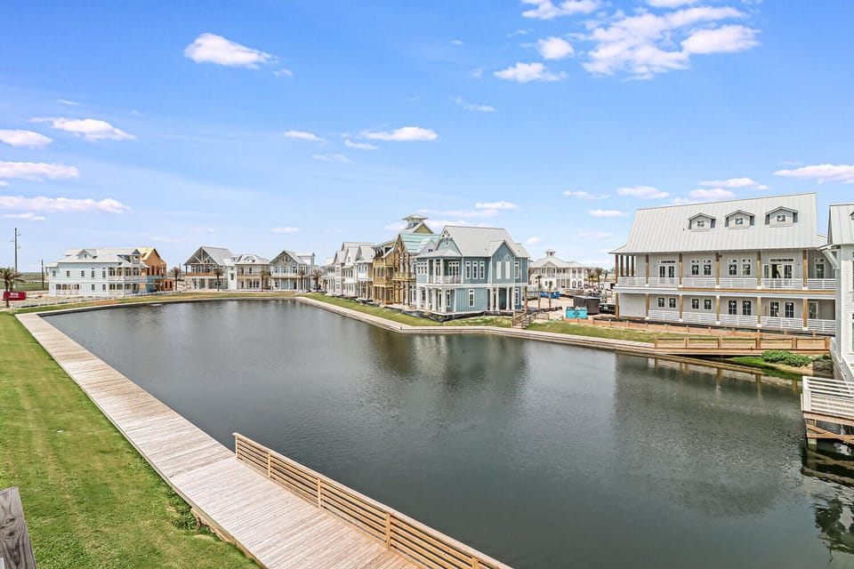 Balcony View, 2nd Floor