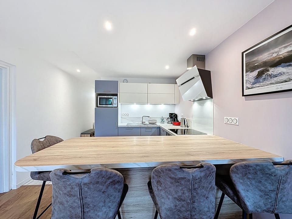 Kitchen / Dining Room