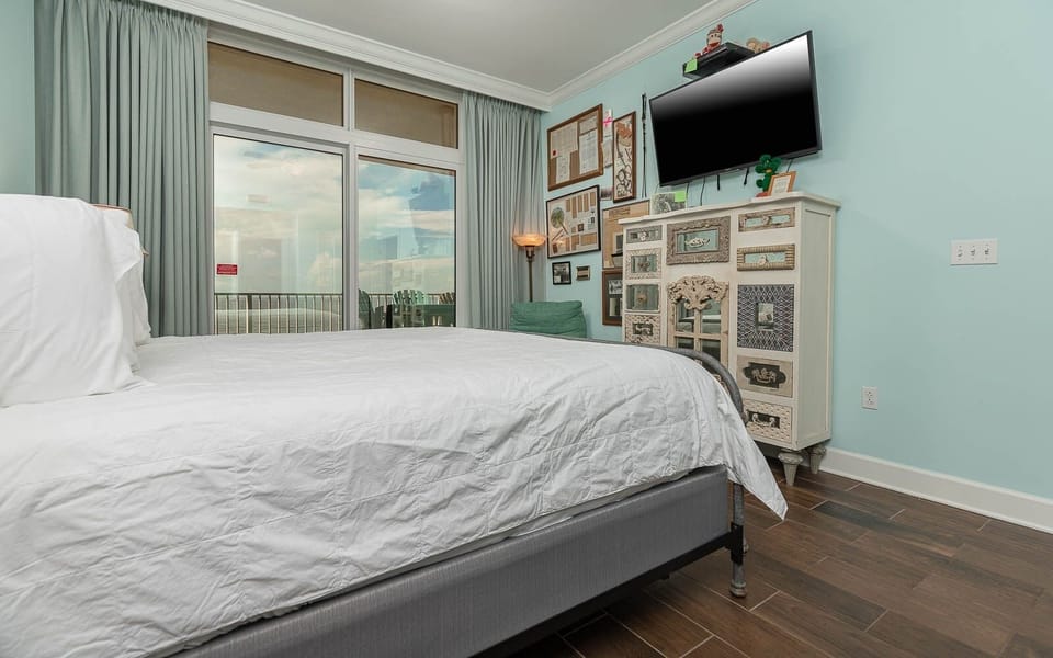 Condo, 4 Bedrooms | 4 bedrooms, free WiFi