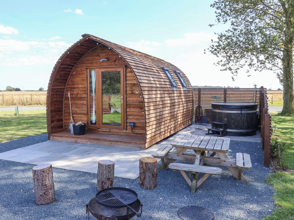Cottage | Property grounds