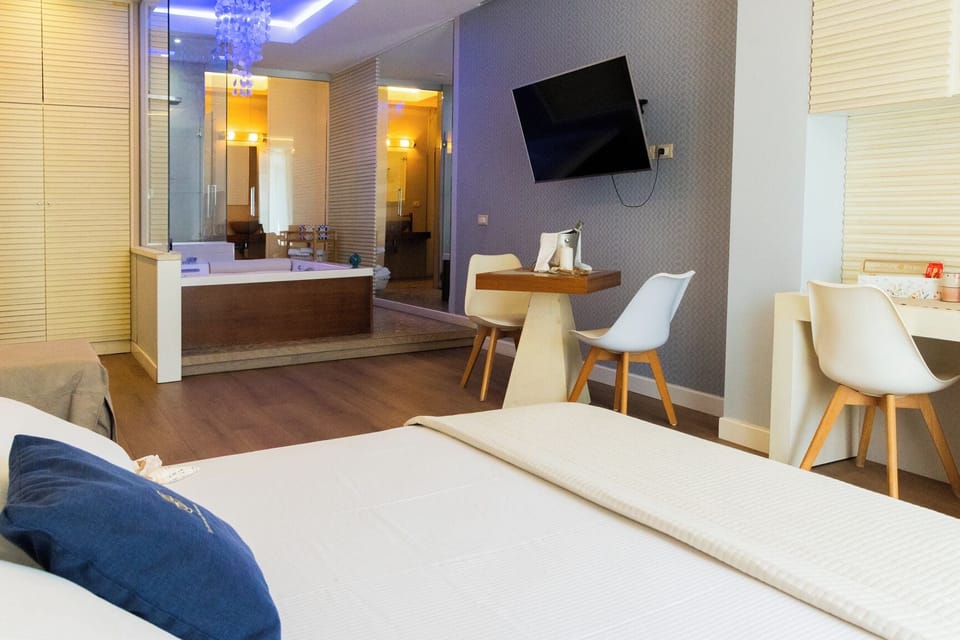 Superior Double Room | In-room safe, desk, laptop workspace, blackout drapes