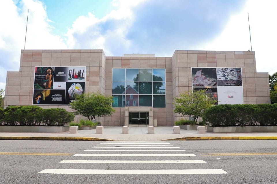 Explore inspiring exhibitions at Knoxville Museum of Art, a beautiful, easy stop for contemporary art and regional creativity.