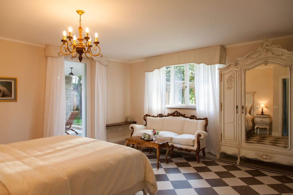 Deluxe Room (Bouganvillea) | In-room safe, blackout drapes, WiFi (free)