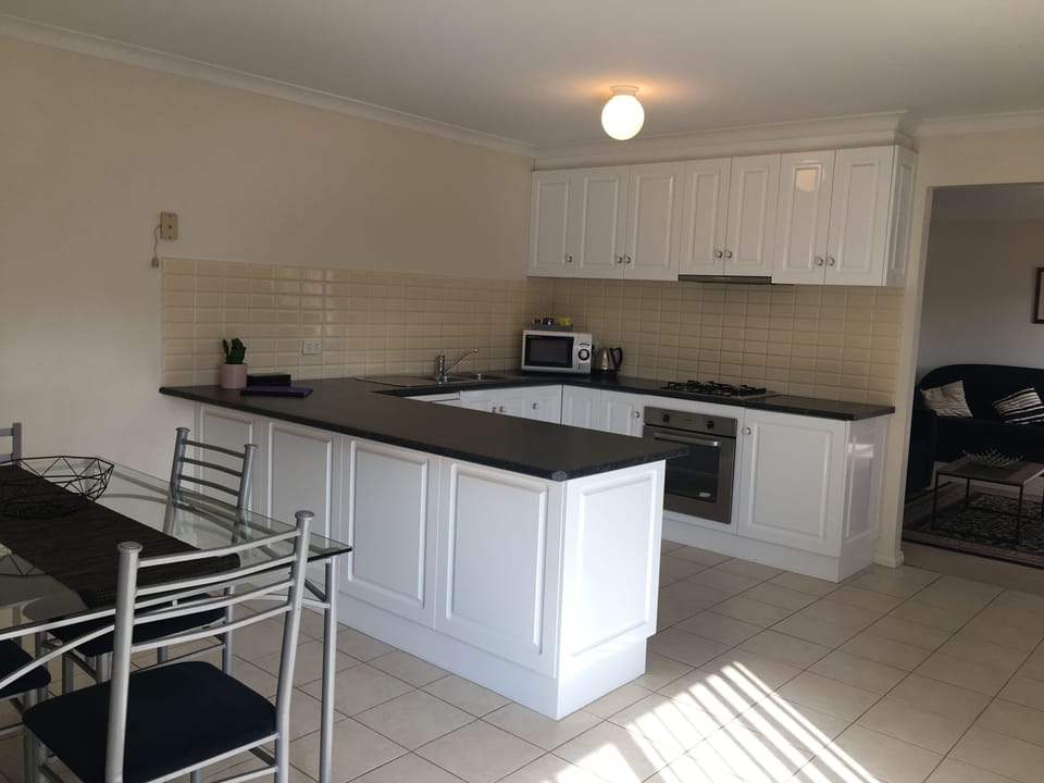 Apartment, 2 Bedrooms | Iron/ironing board, free WiFi, bed sheets