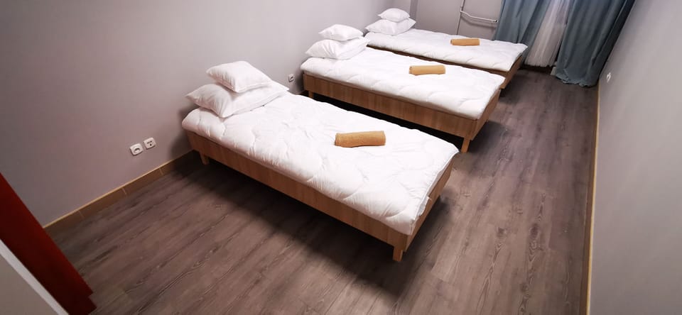Basic Triple Room | Hypo-allergenic bedding, individually decorated, individually furnished