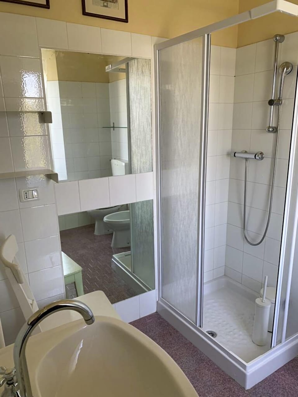 Family Quadruple Room | Bathroom | Hair dryer, towels