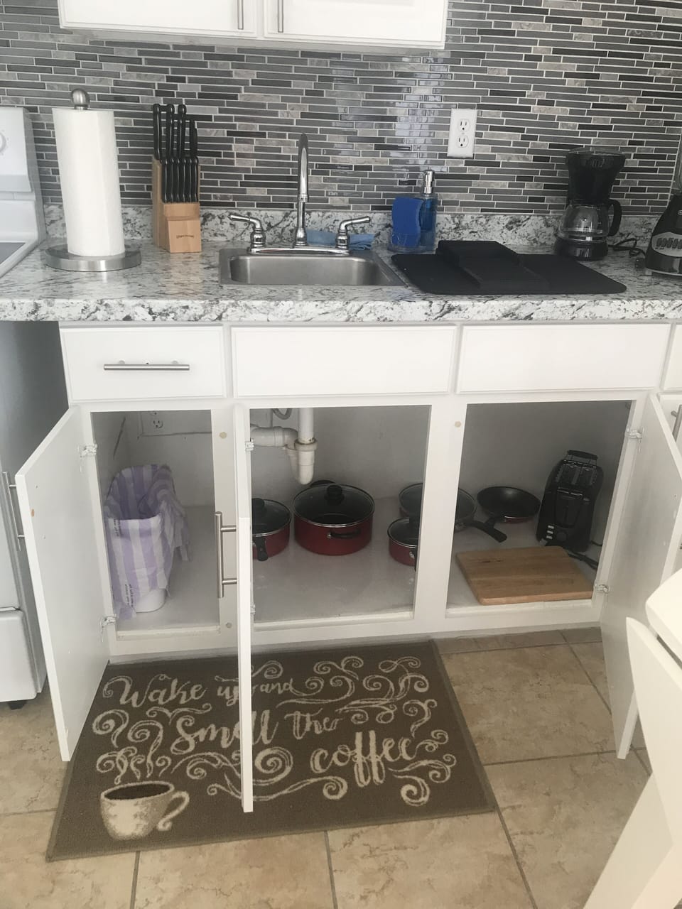 fully stocked kitchen