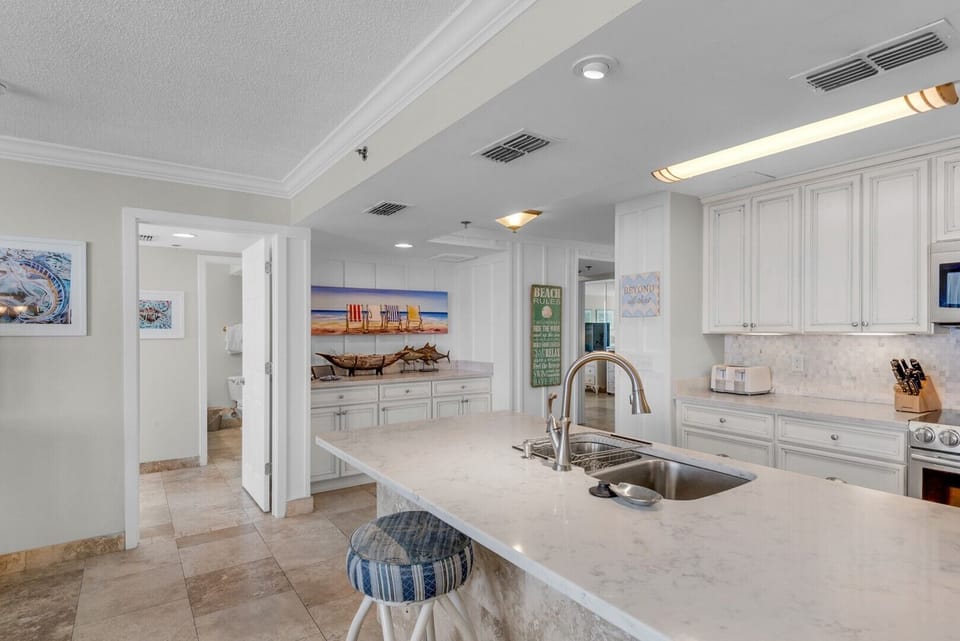 Kitchen island