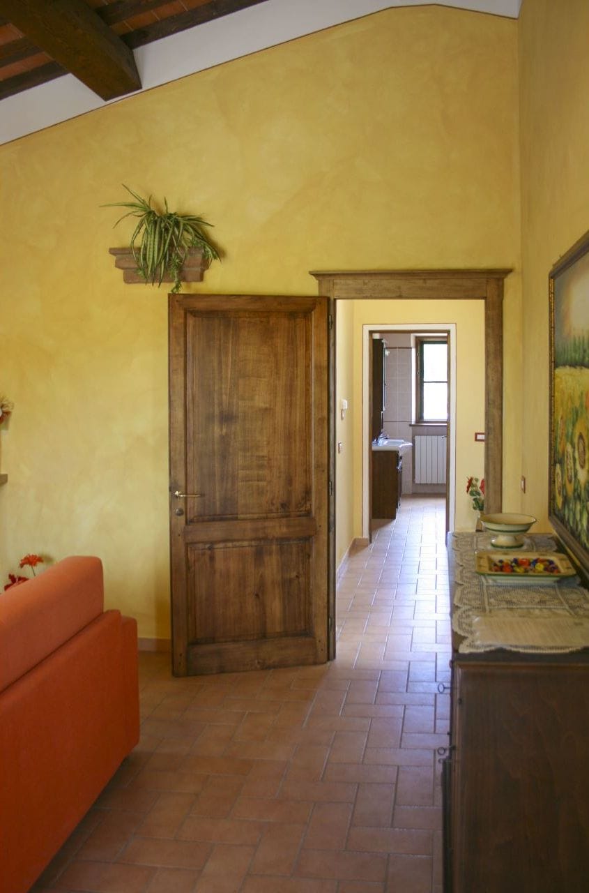 8 people villa with private pool and garden, situated near Castiglione del Lago. One of the ground f Villa in Umbria