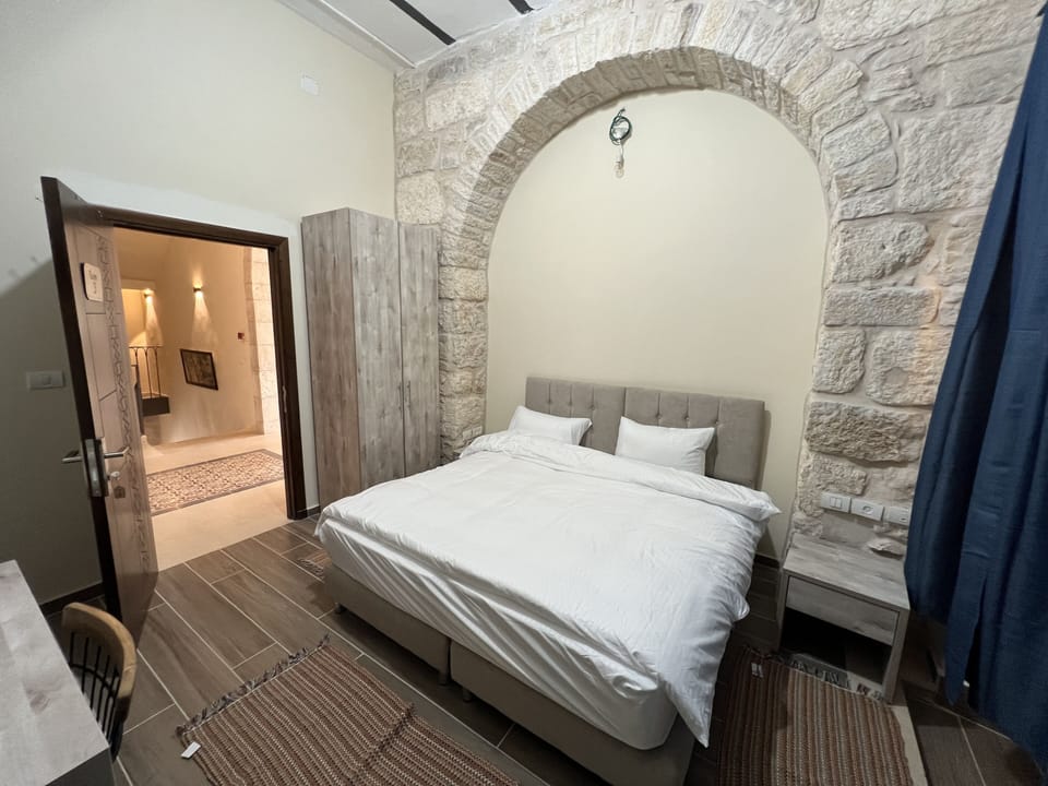 Basic Single Room, 1 Twin Bed | Desk, free WiFi
