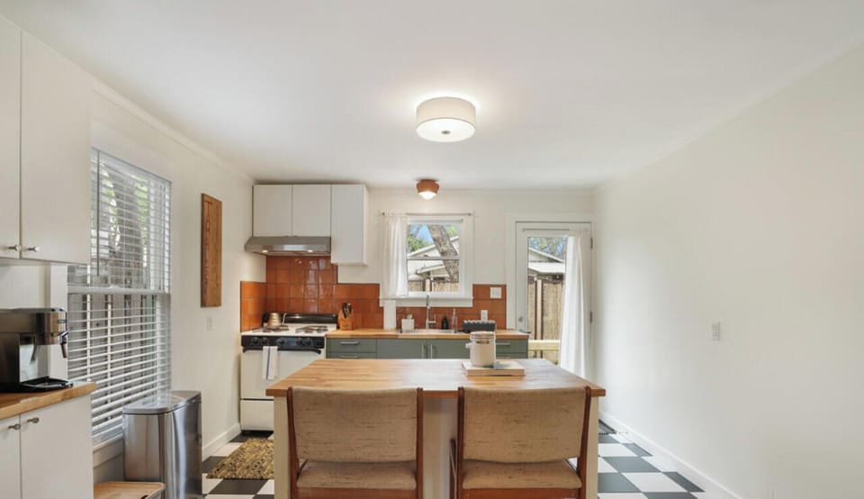 Fully equipped kitchen with all the essentials