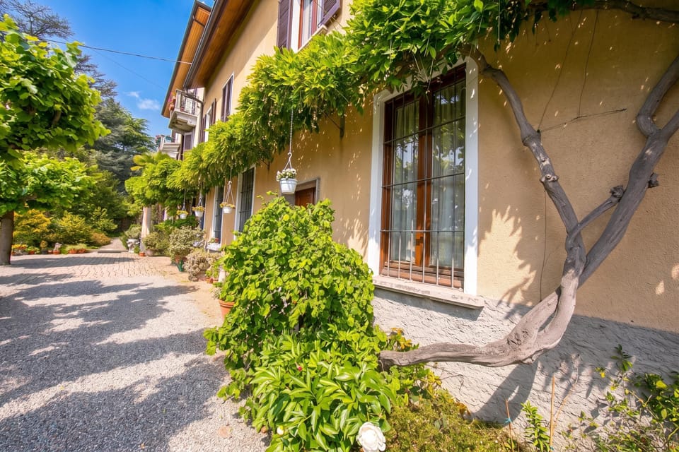 Family House, 2 Bedrooms, Microwave (Anita Lake, 2BR Retreat w/ Shared) | Exterior detail