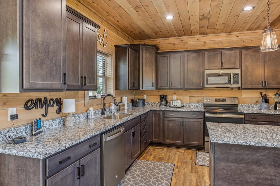 Fully Stocked Kitchen