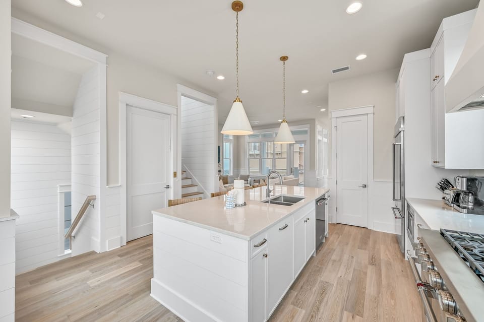Sunset Lounge - Seagrove Beach - Third Floor - Kitchen Area