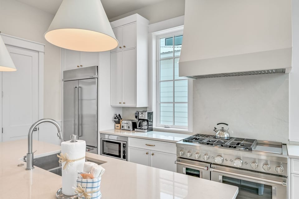 Sunset Lounge - Seagrove Beach - Third Floor - Kitchen Area