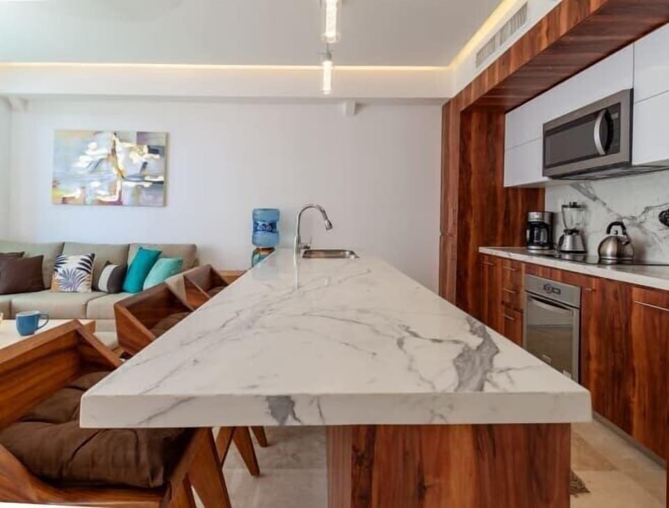 Beautiful white marble counters