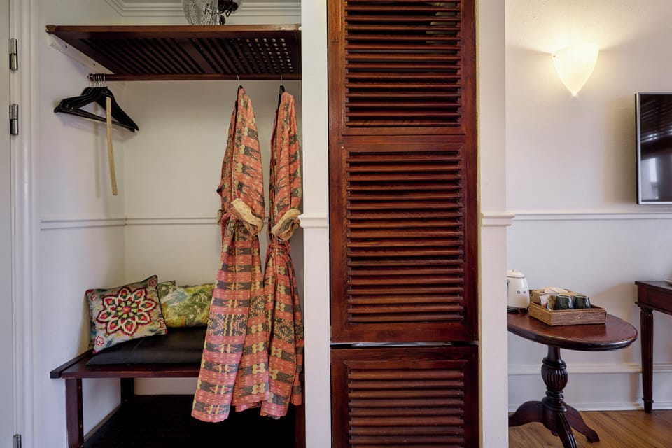 Deluxe Double Room | Free WiFi, bed sheets