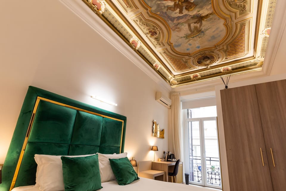 Superior Room, 1 Double Bed, Balcony, City View | Down comforters, minibar, in-room safe, laptop workspace