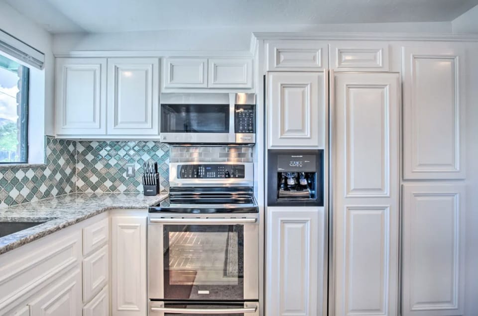 Baking and cooking is a breeze with the Electrolux Induction cooktop/convection oven. Whisper quiet Asko dishwasher can be run at any time without noisy interruptions to your stay.
