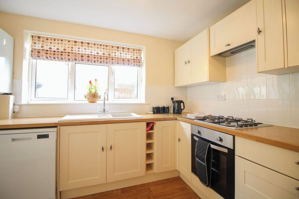 Kitchen area | Sunny Corner Cottage, Hayle