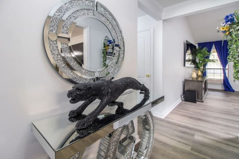 Grand Entrance Way. Enter into the experience of Pure Luxury!