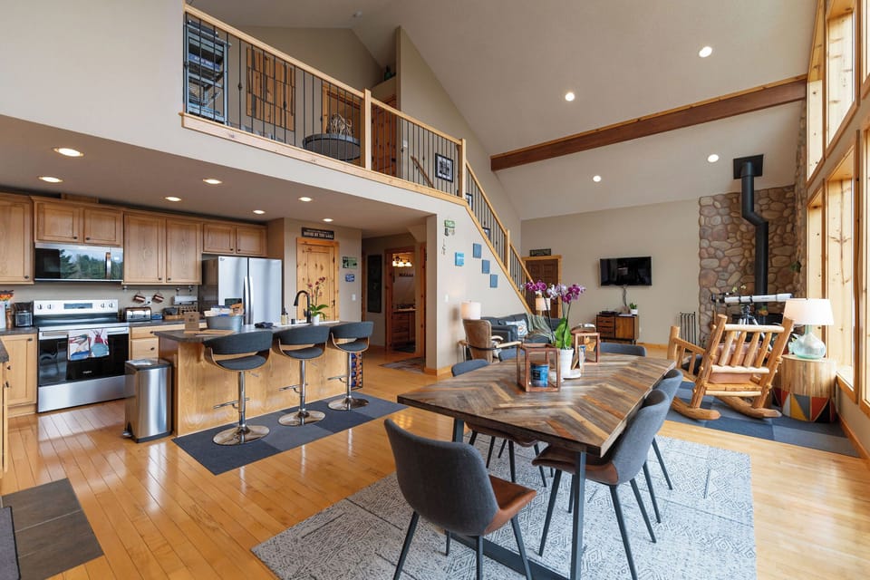 Open concept living and dining area 