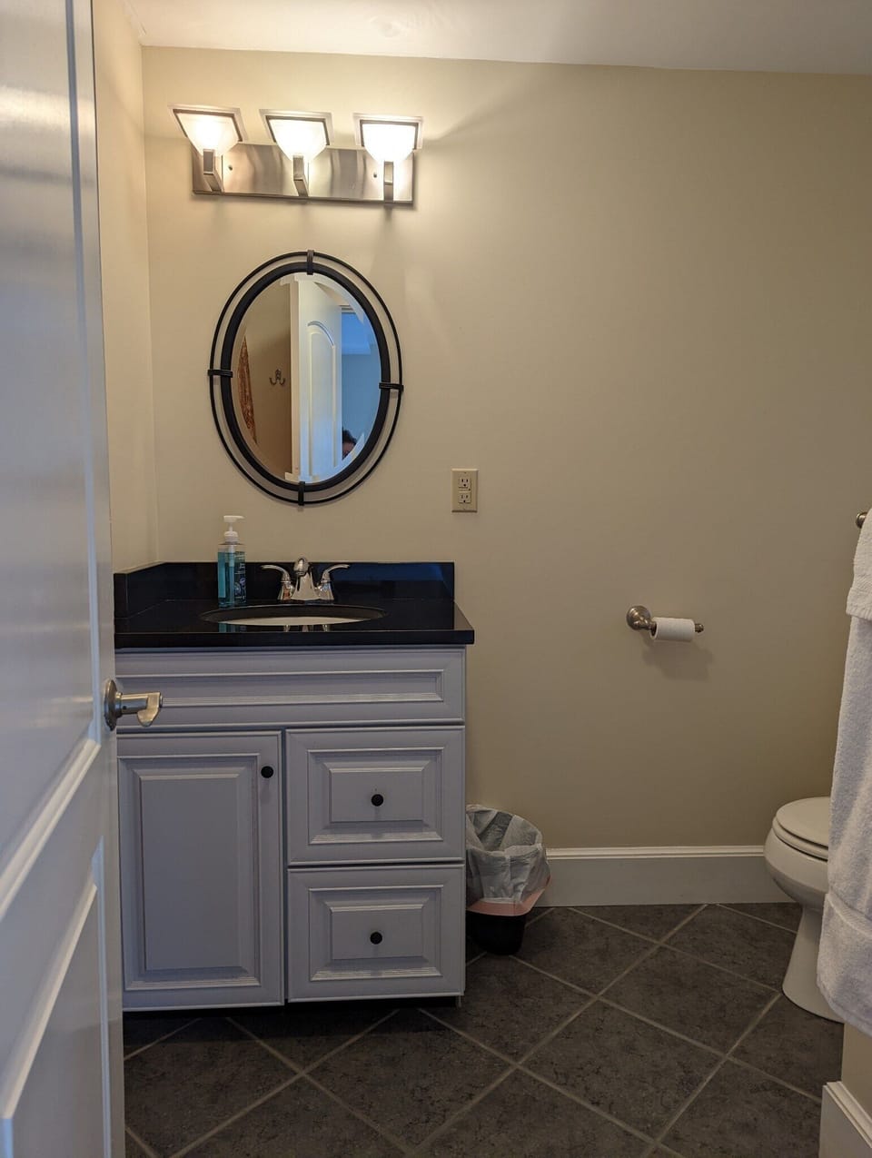 Studio 211 Bathroom