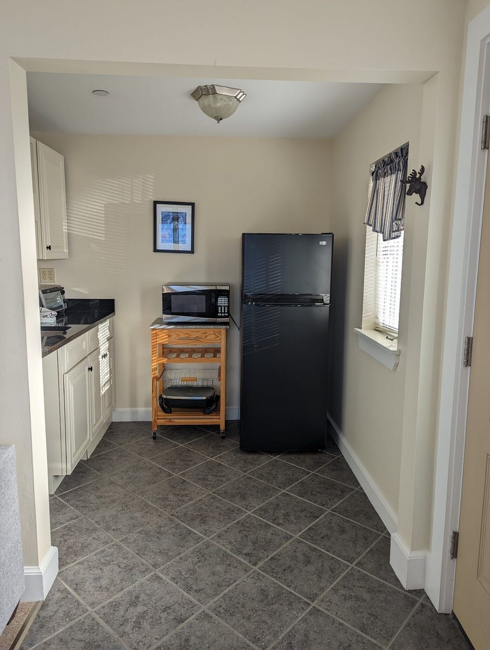 Studio 210 Kitchenette Alternate View