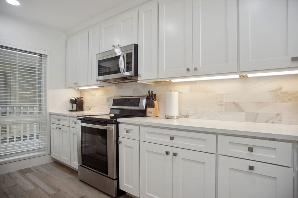 Stove/Oven/Micro/Hood