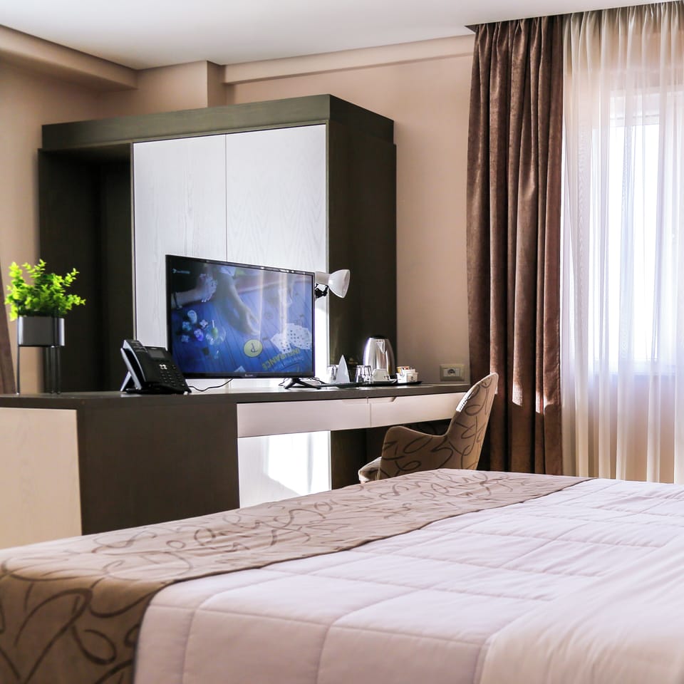 Minibar, individually furnished, desk, laptop workspace
