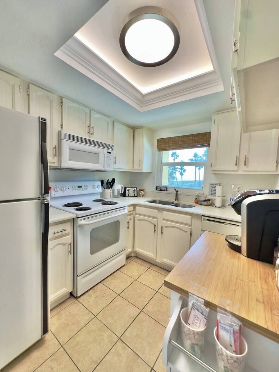 Dishes are inevitable, but guess what makes doing dishes better? A view of the ocean. People who have an ocean view while doing dishes are 90% happier. Fun fact, or made up statistic? I'll let you decide. 