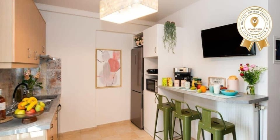 Kitchen space – Bright and functional with all essentials

