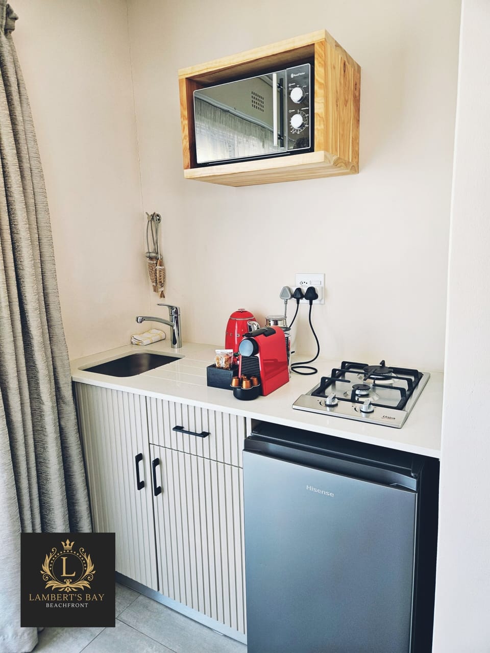 Luxury Room, Beach View | In-room safe, individually decorated, individually furnished, desk
