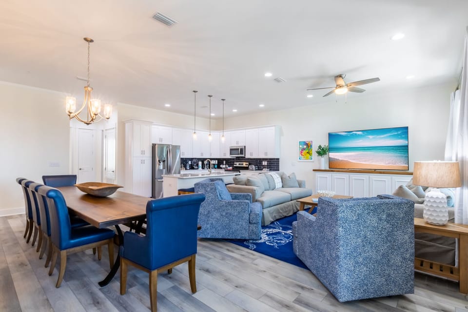 Discover the charming abode of Blue Octopus, where comfort and convenience collide! Beautifully designed, this dwelling boasts a cozy living space, a welcoming dining area, and a fully stocked kitchen that will make you feel right at home.