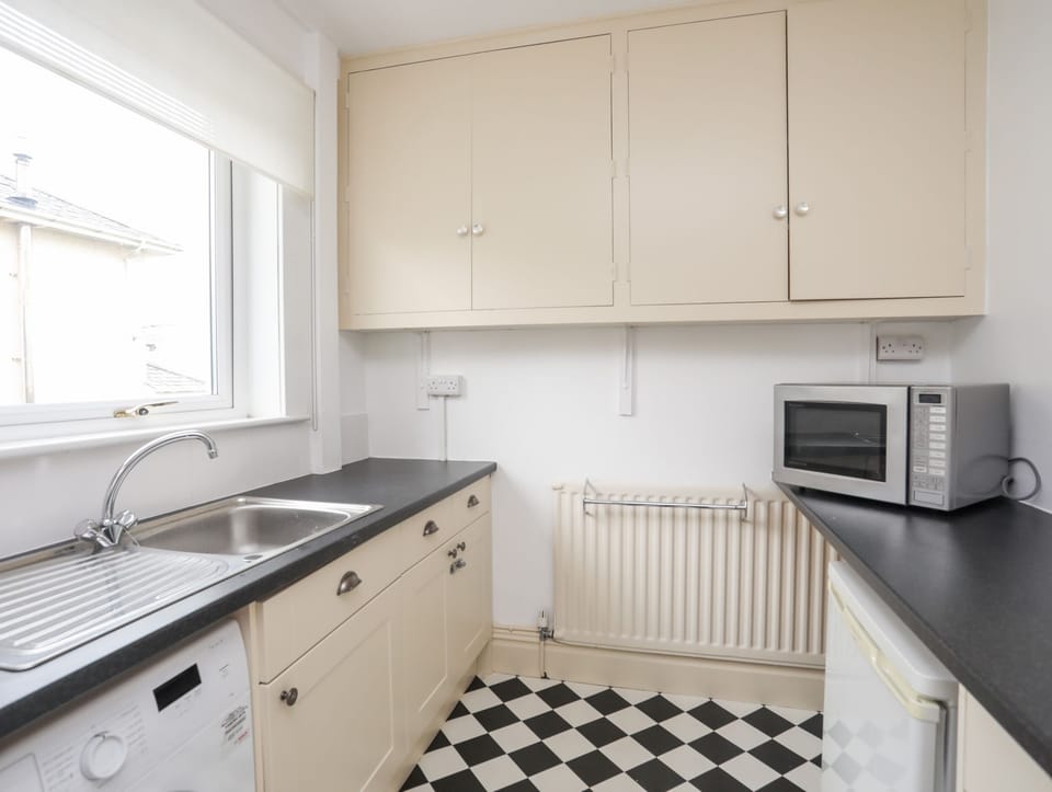 Fridge, dishwasher, electric kettle, toaster